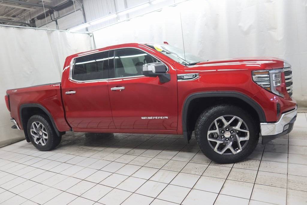 2023 GMC Sierra 1500 SLT — Pickup Truck — 30,526 mi — Fargo, ND