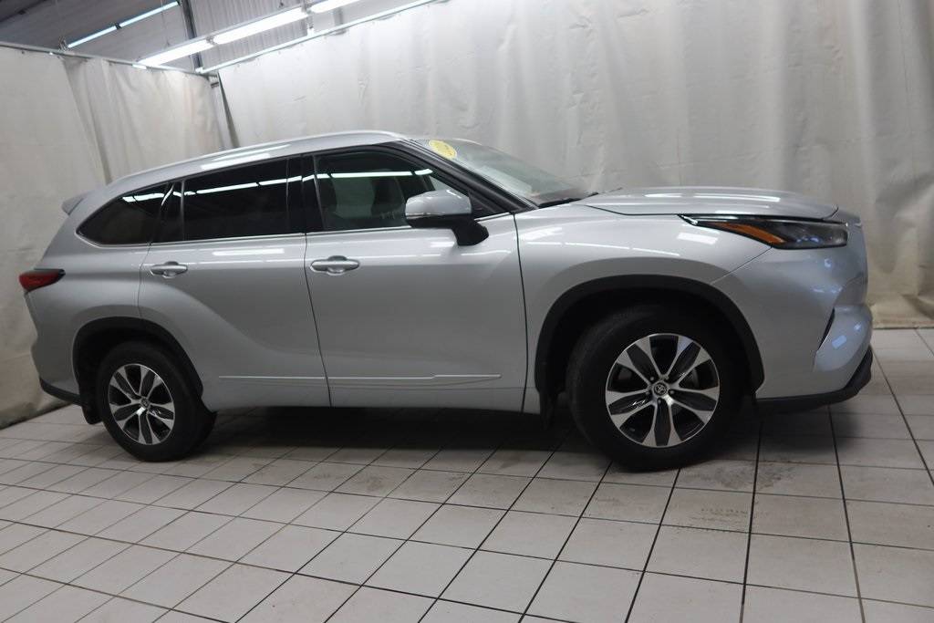 2022 Toyota Highlander XLE — SUV — 35,198 mi — Fargo, ND