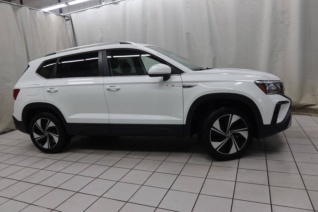 2024 Volkswagen Taos SE — SUV — 2,482 mi — Fargo, ND