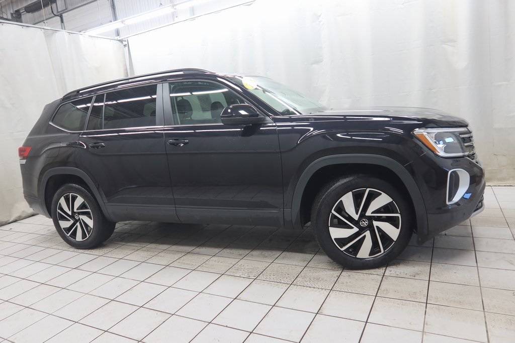 2024 Volkswagen Atlas SE with Technology — SUV — 26,199 mi — Fargo, ND
