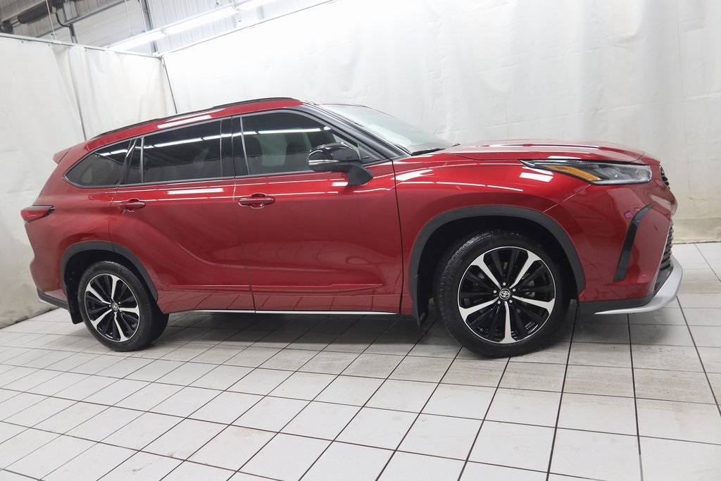 2021 Toyota Highlander XSE — SUV — 20,902 mi — Fargo, ND