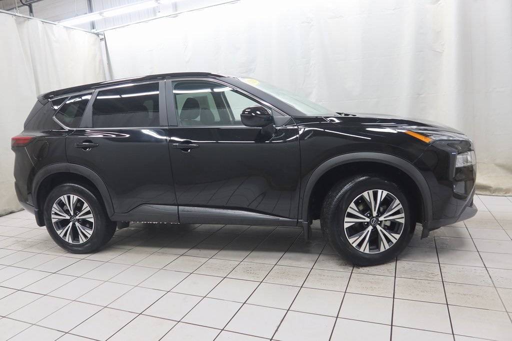 2023 Nissan Rogue SV — SUV — 13,608 mi — Fargo, ND