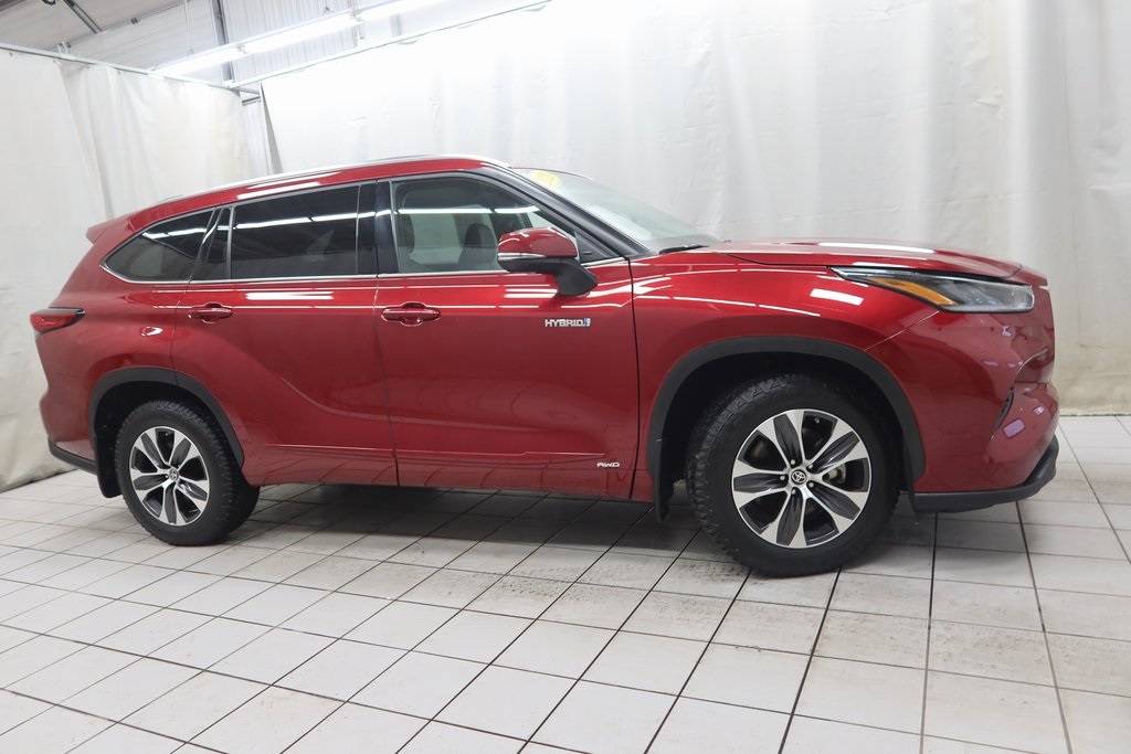 2021 Toyota Highlander Hybrid XLE — SUV — 75,471 mi — Fargo, ND