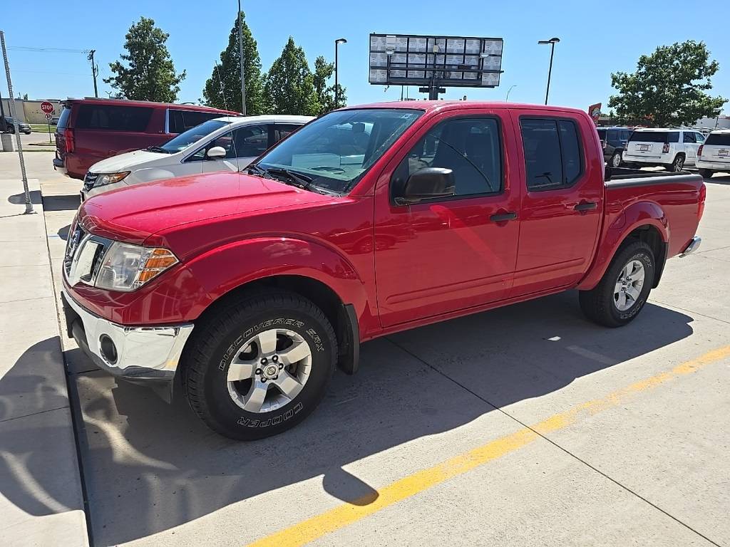 2011 Nissan Frontier SV — Pickup Truck — 99,096 mi — Fargo, ND