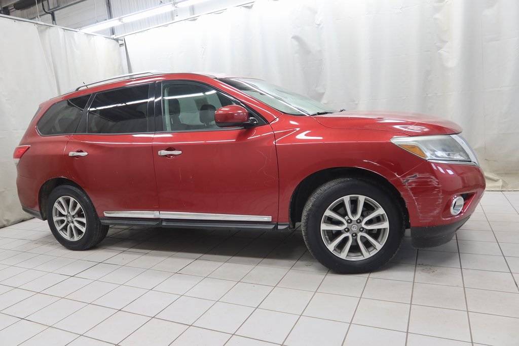 2014 Nissan Pathfinder SL — SUV — 126,841 mi — Fargo, ND