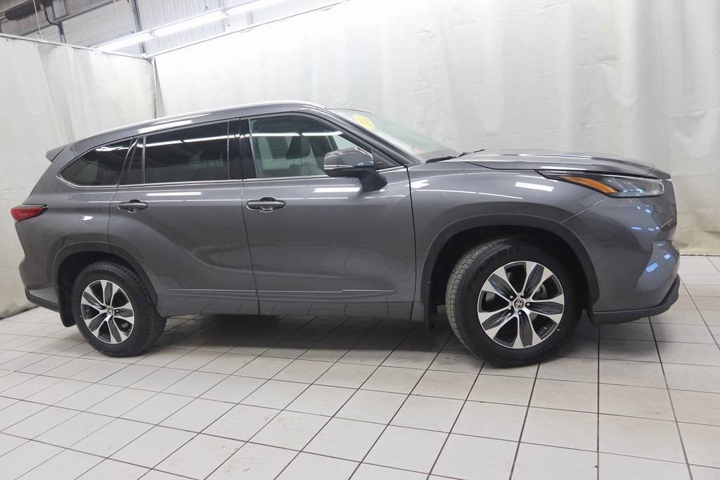 2022 Toyota Highlander XLE — SUV — 41,582 mi — Fargo, ND