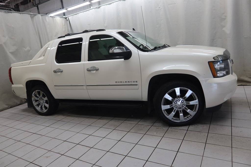 2011 Chevrolet Avalanche LTZ — Pickup Truck — 175,032 mi — Fargo, ND