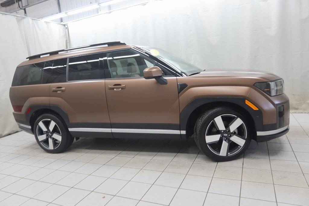 2024 Hyundai Santa Fe Limited — SUV — 9,105 mi — Fargo, ND