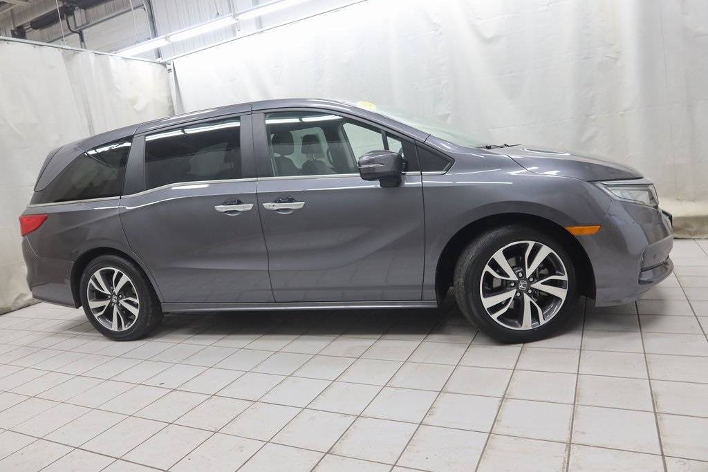 2023 Honda Odyssey Touring — Minivan — 28,904 mi — Fargo, ND