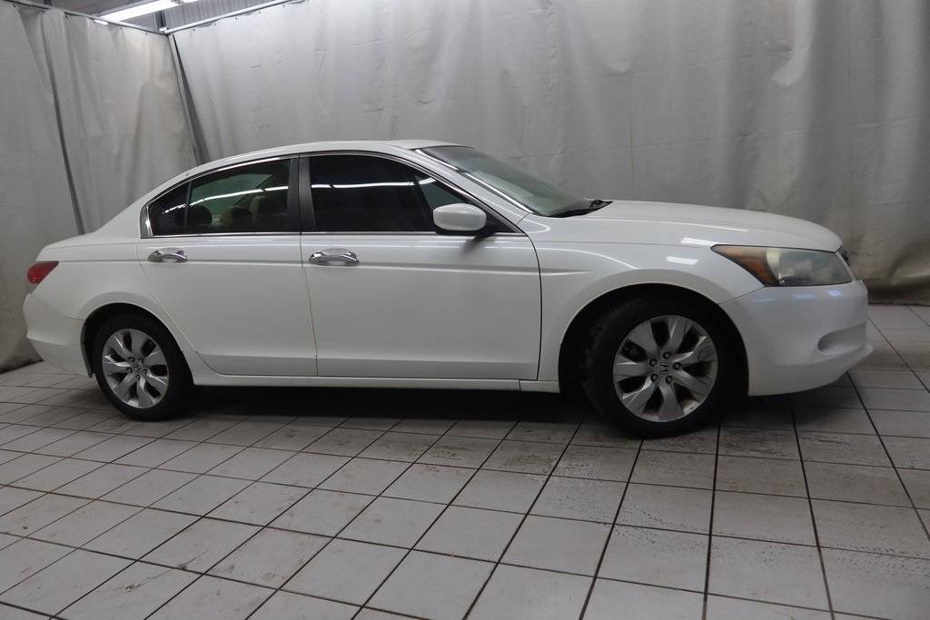 2010 Honda Accord EX-L V6 — Sedan — 140,610 mi — Fargo, ND