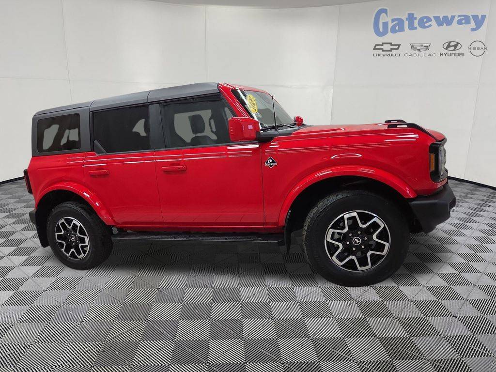 2024 Ford Bronco Outer Banks