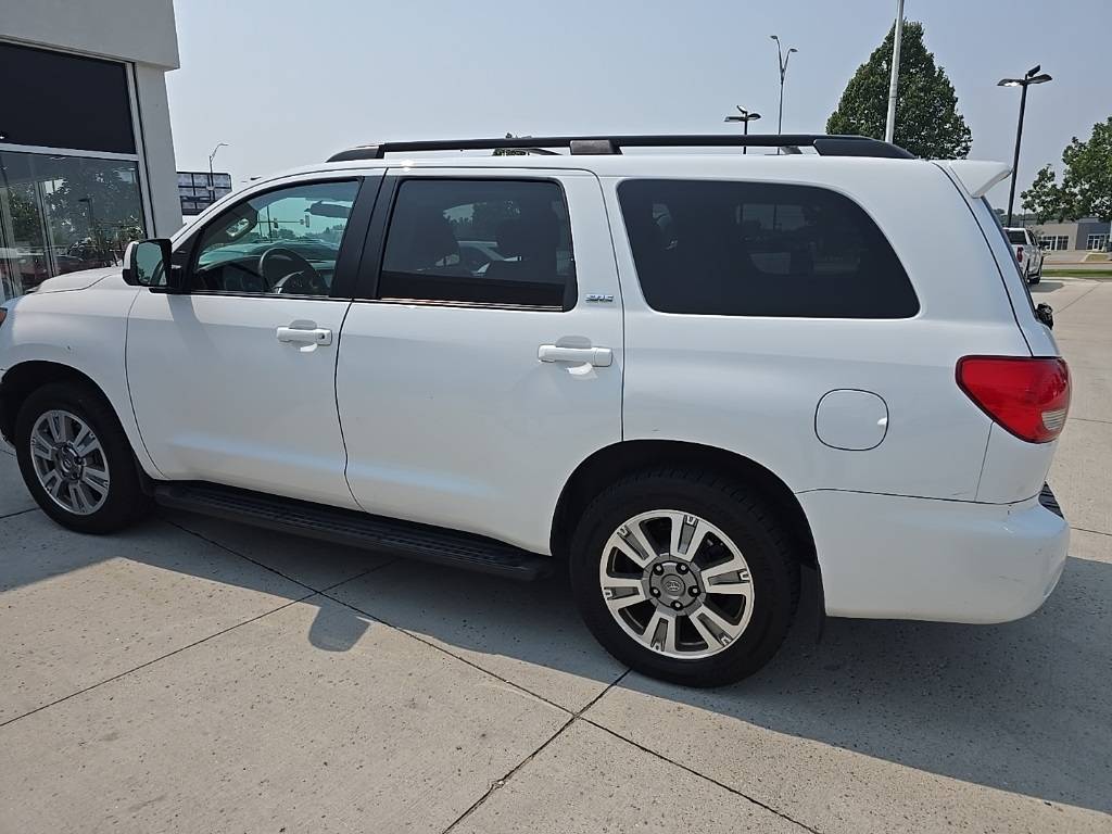2014 Toyota Sequoia SR5 — SUV — 103,026 mi — Fargo, ND