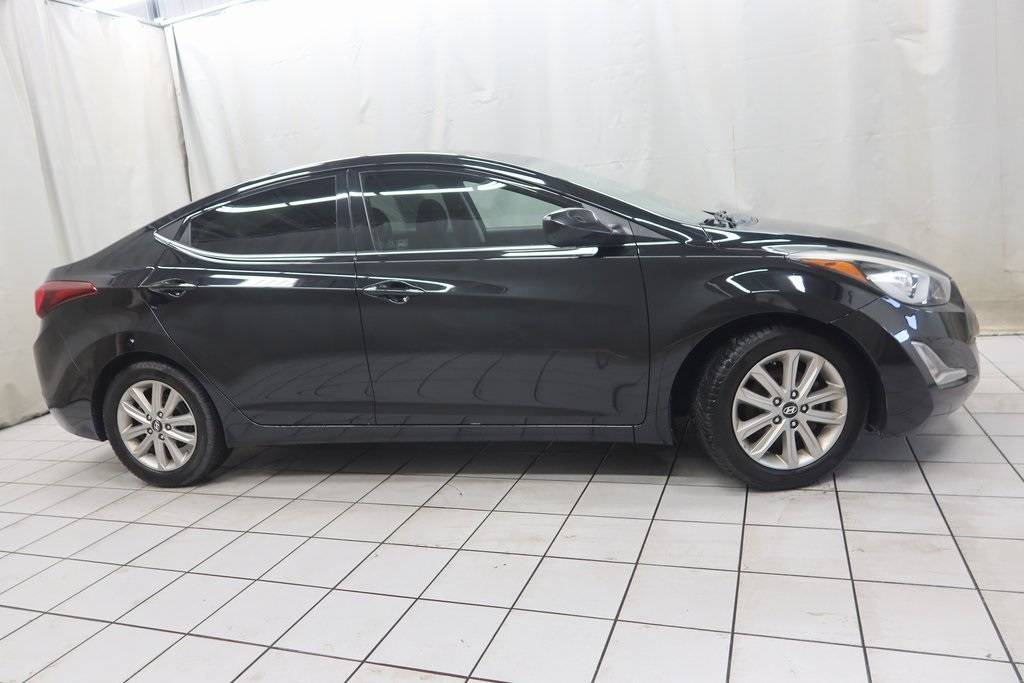 2015 Hyundai Elantra SE — Sedan — 100,206 mi — Fargo, ND