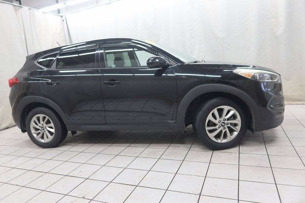 2016 Hyundai Tucson SE — SUV — 110,275 mi — Fargo, ND