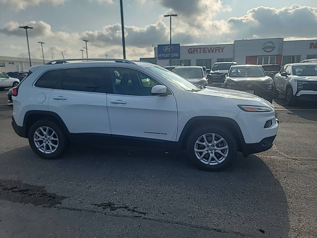 2017 Jeep Cherokee Latitude — SUV — 70,530 mi — Fargo, ND