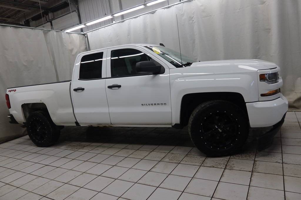 2016 Chevrolet Silverado 1500 Custom — Pickup Truck — 145,518 mi — Fargo, ND
