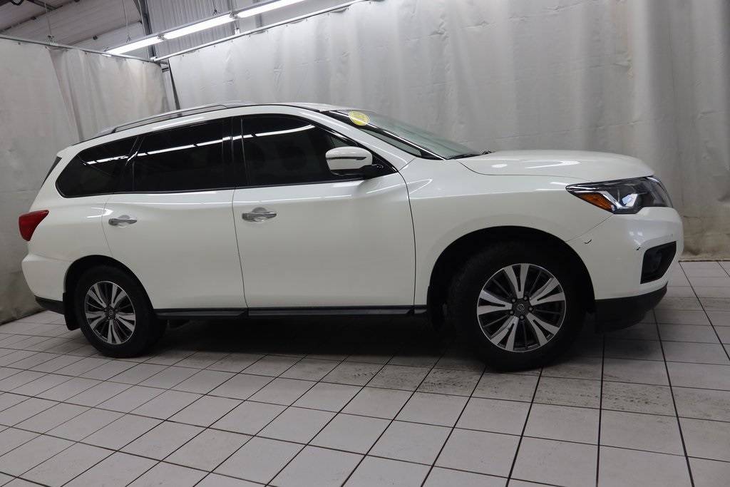 2019 Nissan Pathfinder SL — SUV — 74,226 mi — Fargo, ND
