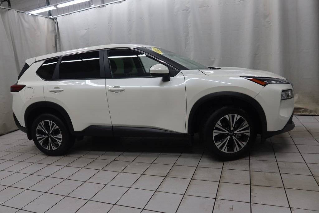 2023 Nissan Rogue SV — SUV — 5,213 mi — Fargo, ND