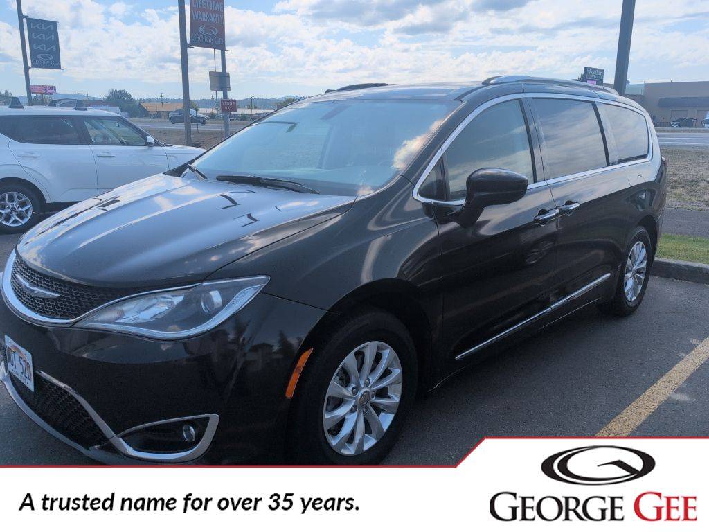 2019 Chrysler Pacifica Touring L — Minivan — 92,381 mi — Coeur D'Alene, ID
