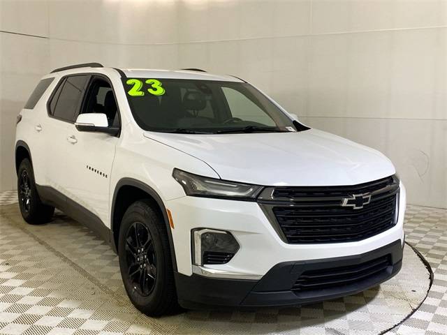 2023 Chevrolet Traverse LT Cloth — SUV — 17,885 mi — Redford, MI