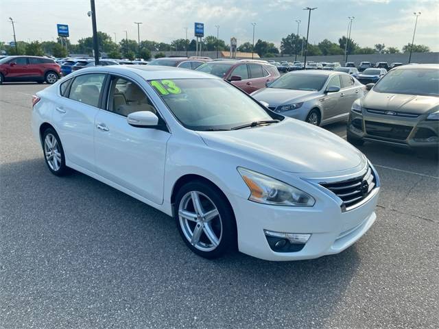 2013 Nissan Altima 3.5 SV — Sedan — 123,997 mi — Redford, MI