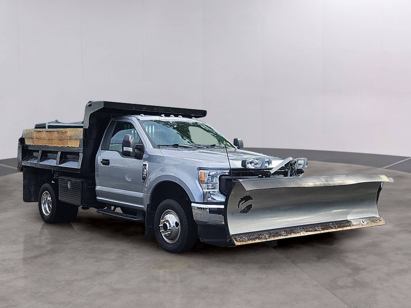 2020 Ford Super Duty F-350 Chassis Cab XL — Chassis Cab Truck — 44,150 mi — Ayer, MA