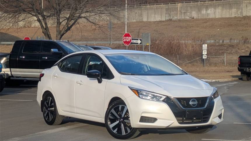 2022 Nissan Versa SR — Sedan — 26,880 mi — Danbury, CT