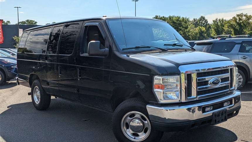 2012 Ford Econoline Wagon E-350 Super Duty XL — Passenger Van — 206,785 mi — DANBURY, CT