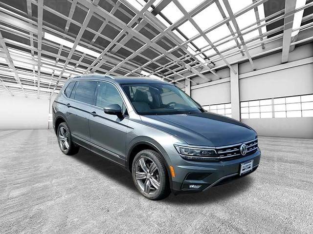 2019 Volkswagen Tiguan SEL Premium — SUV — 95,796 mi — Highland Park, IL