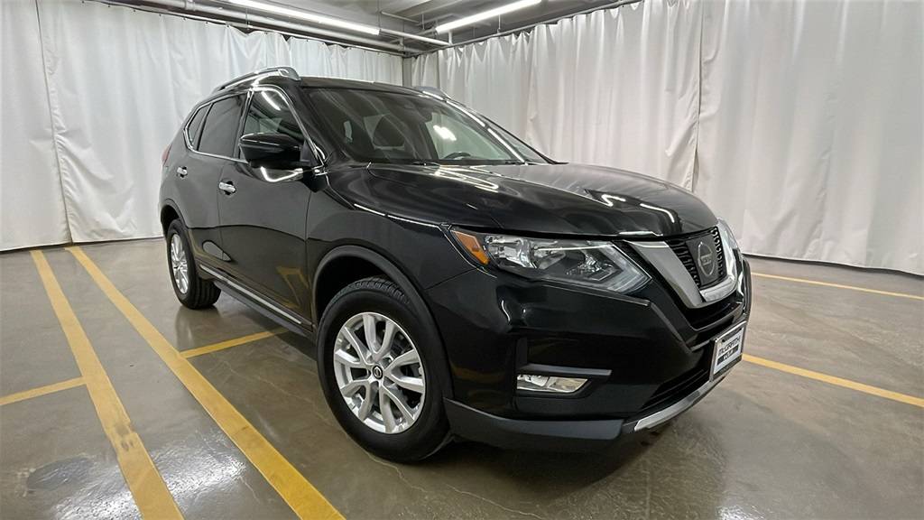 2017 Nissan Rogue SL — SUV — 52,093 mi — Highland Park, IL
