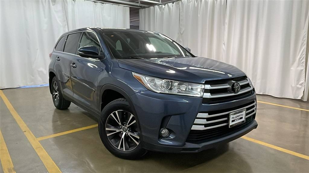 2019 Toyota Highlander LE Plus — SUV — 93,699 mi — Highland Park, IL