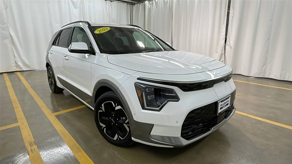 2023 Kia Niro EV Wave — SUV — 5,353 mi — Highland Park, IL