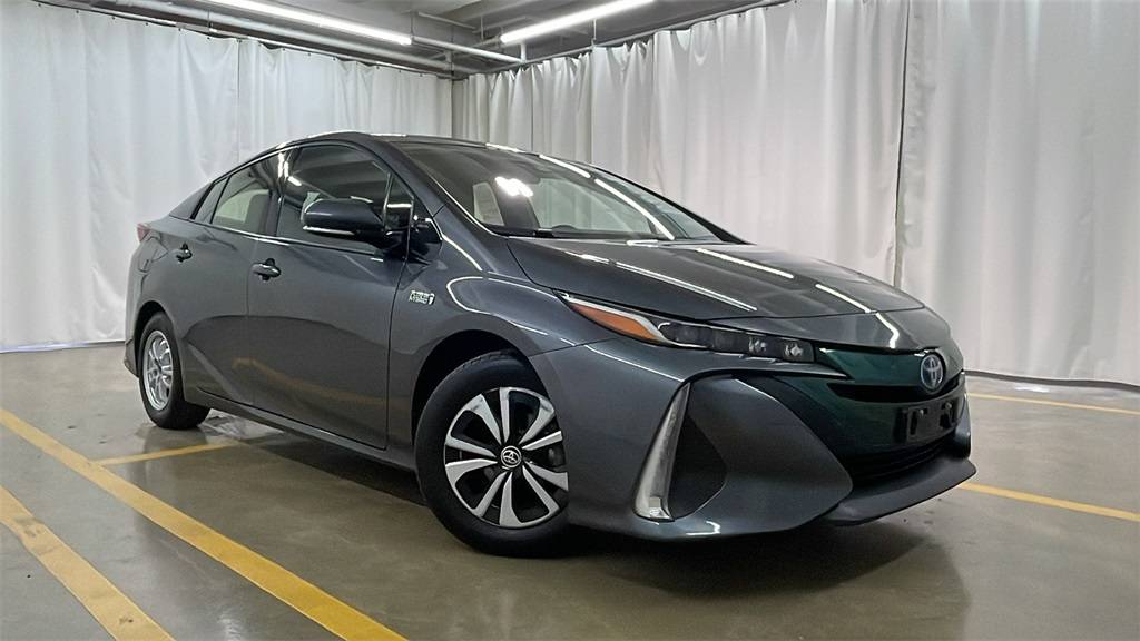 2017 Toyota Prius Prime Premium — Hatchback — 106,344 mi — Highland Park, IL