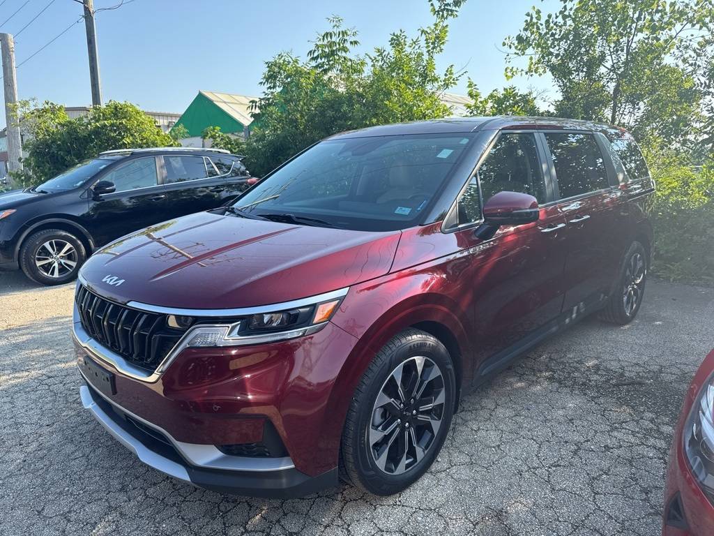 2023 Kia Carnival EX — Minivan — 28,885 mi — Highland Park, IL