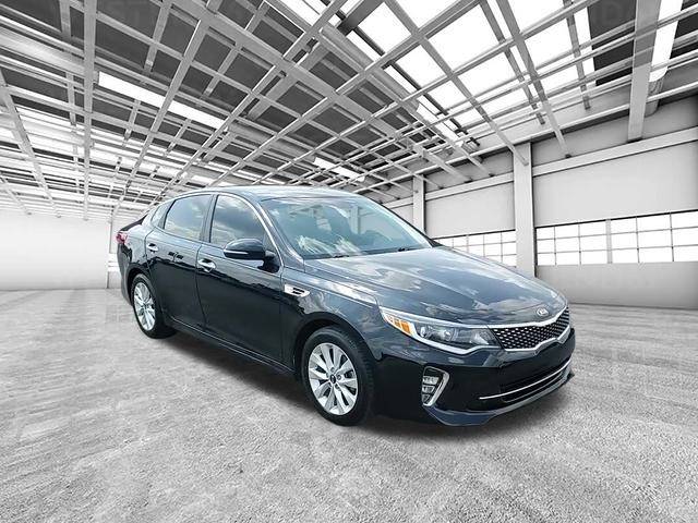 2018 Kia Optima S — Sedan — 93,018 mi — Highland Park, IL