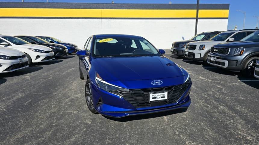 2023 Hyundai Elantra SEL — Sedan — 14,678 mi — Highland Park, IL