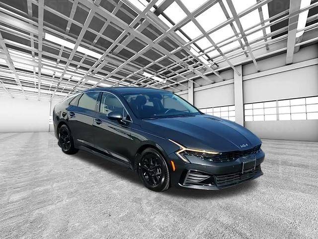 2025 Kia K5 LXS — Sedan — 4,338 mi — Highland Park, IL