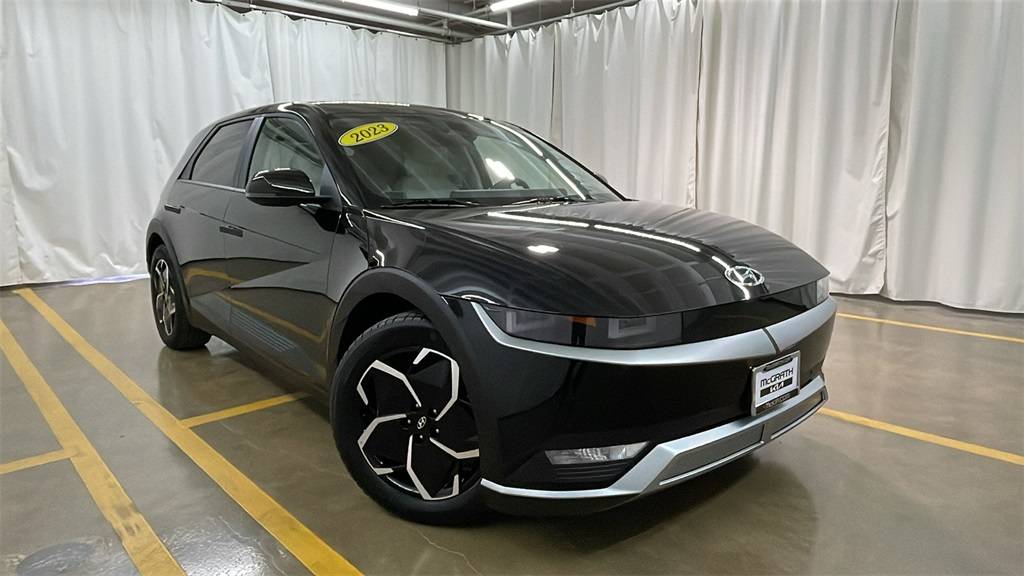 2023 Hyundai IONIQ 5 SEL — SUV — 33,857 mi — Highland Park, IL