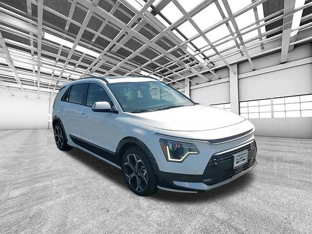 2023 Kia Niro Hybrid EX Touring — SUV — 21,873 mi — Highland Park, IL
