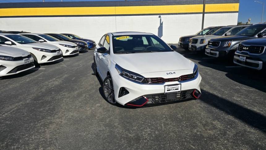2024 Kia Forte GT — Sedan — 4,217 mi — Highland Park, IL