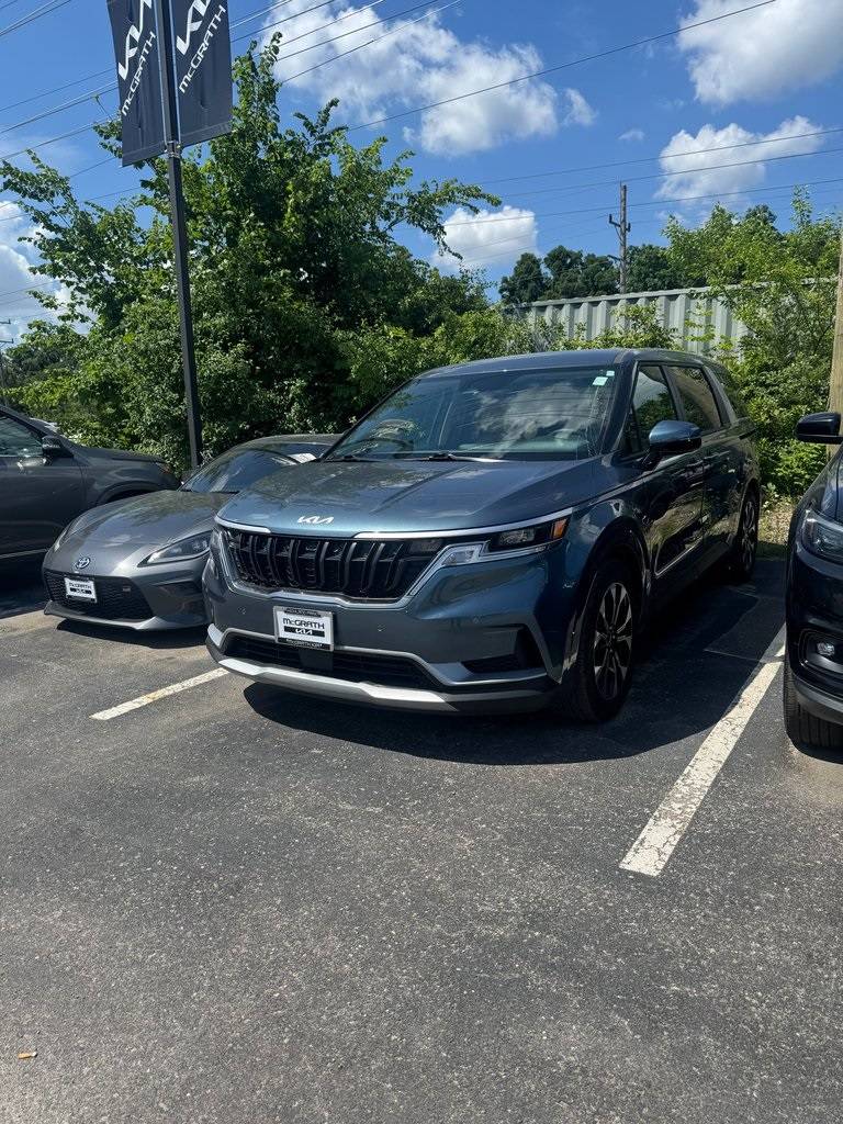 2024 Kia Carnival EX — Minivan — 8,714 mi — Highland Park, IL