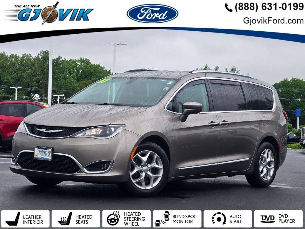 2017 Chrysler Pacifica Touring L Plus — Minivan — 157,881 mi — Plano, IL