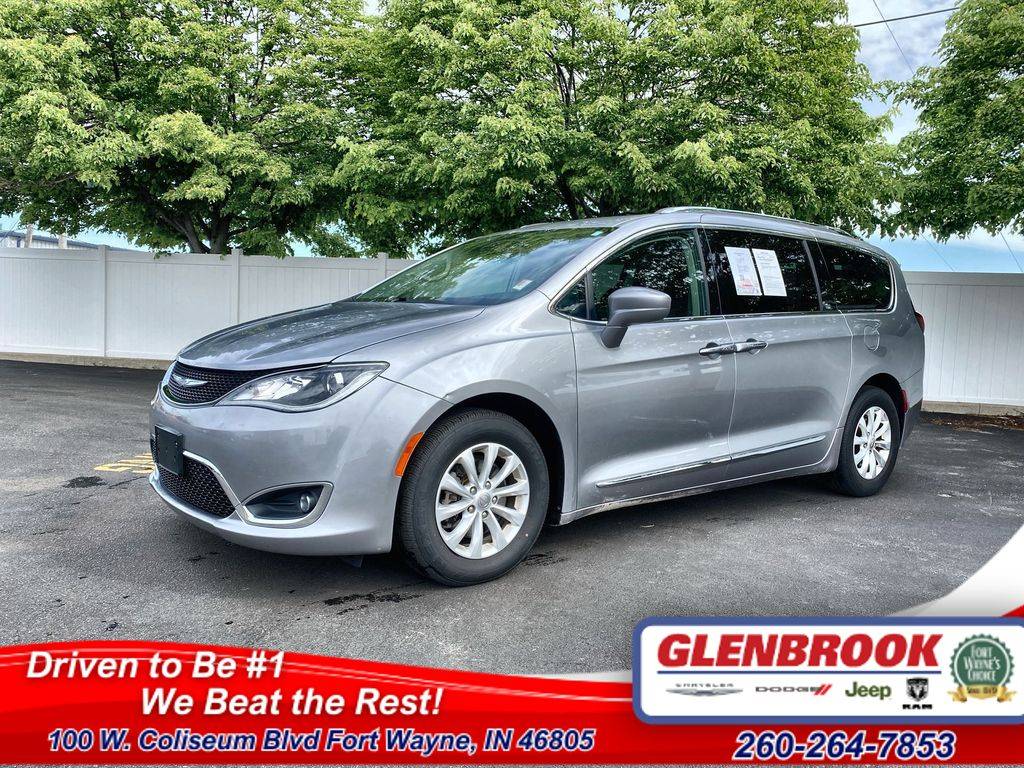 2018 Chrysler Pacifica Touring L — Minivan — 131,475 mi — Fort Wayne, IN