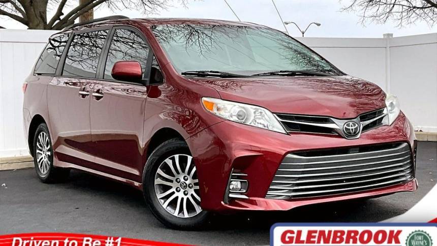 2020 Toyota Sienna XLE — Minivan — 93,135 mi — Fort Wayne, IN