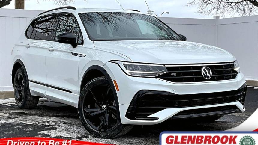 2023 Volkswagen Tiguan SE R-Line Black — SUV — 30,556 mi — Fort Wayne, IN