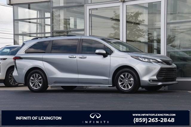 2021 Toyota Sienna XLE — Minivan — 49,036 mi — Lexington, KY
