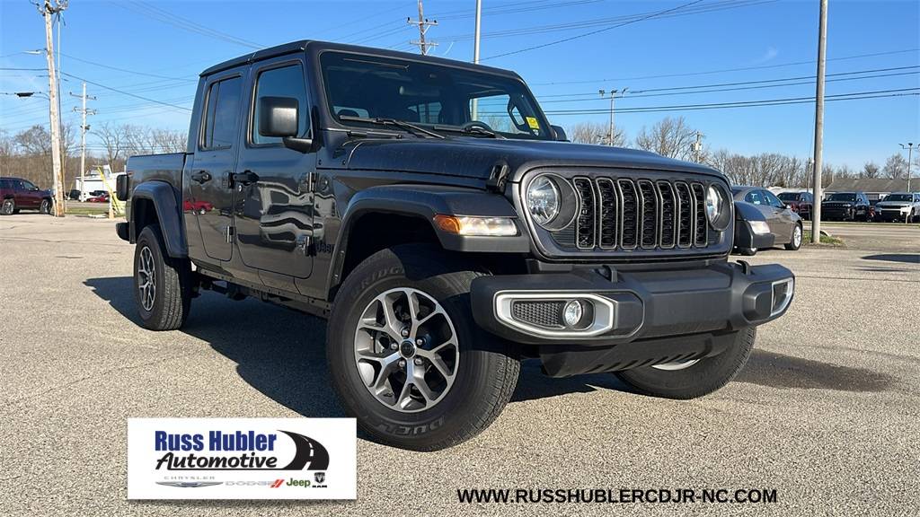 2024 Jeep Gladiator Sport S — Pickup Truck — 2,260 mi — New Castle, IN