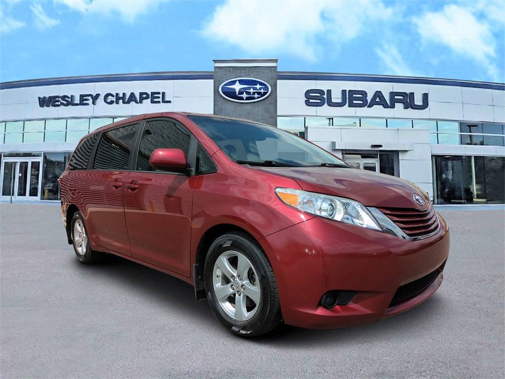 2017 Toyota Sienna LE — Minivan — 74,688 mi — Wesley Chapel, FL