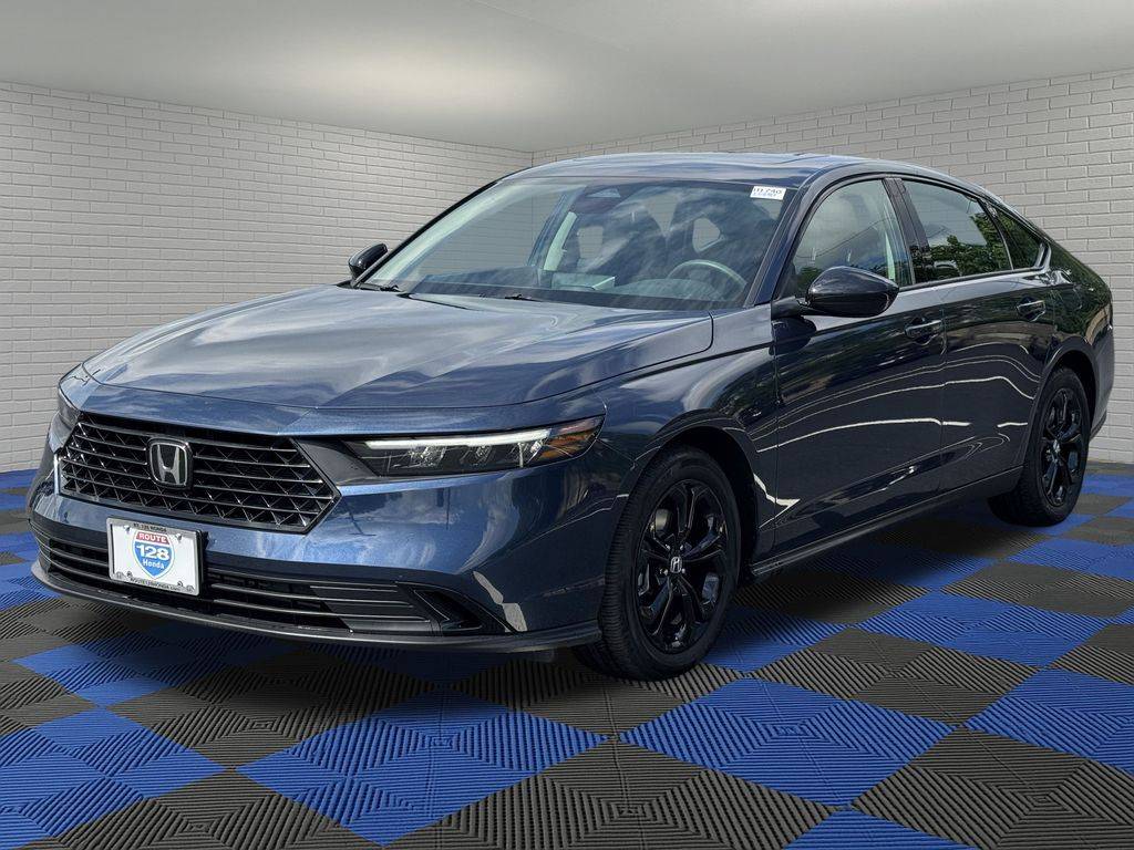 2025 Honda Accord SE — Sedan — 3,290 mi — Reading, MA