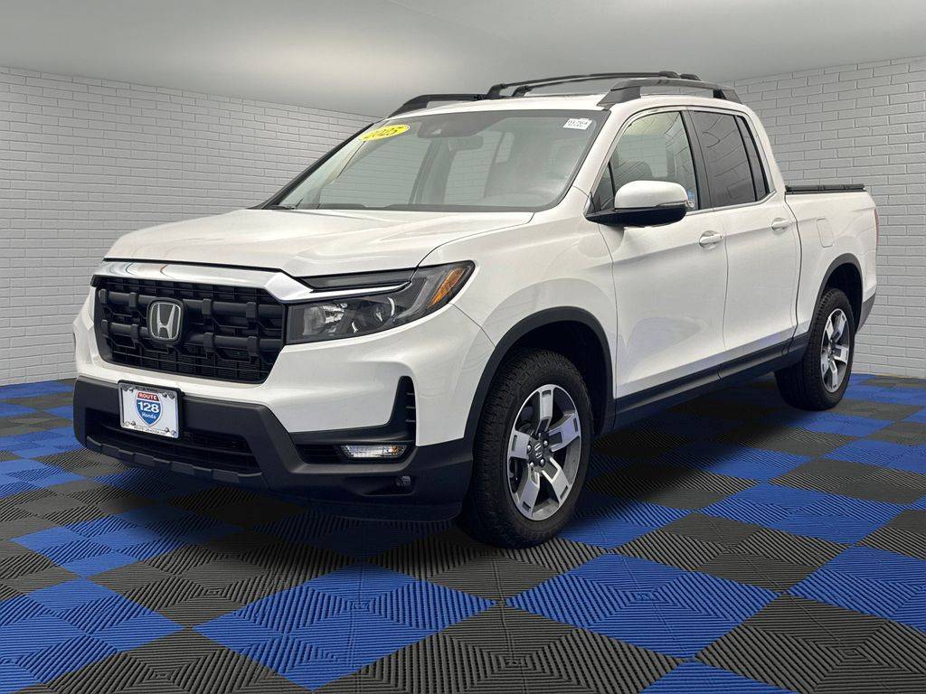 2025 Honda Ridgeline RTL — Pickup Truck — 3,257 mi — Reading, MA